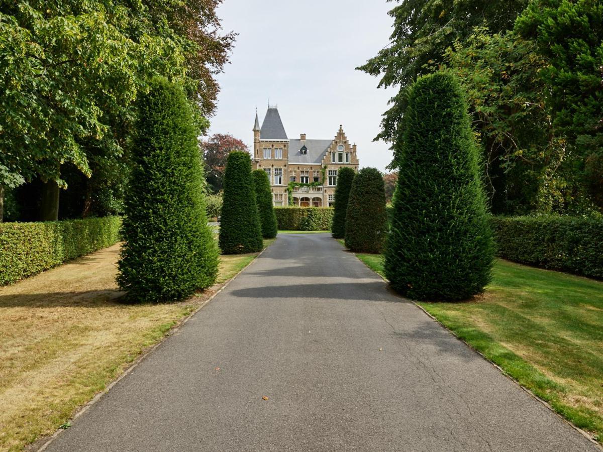 Boutique Hotel Ter Wallen Izegem Eksteriør billede